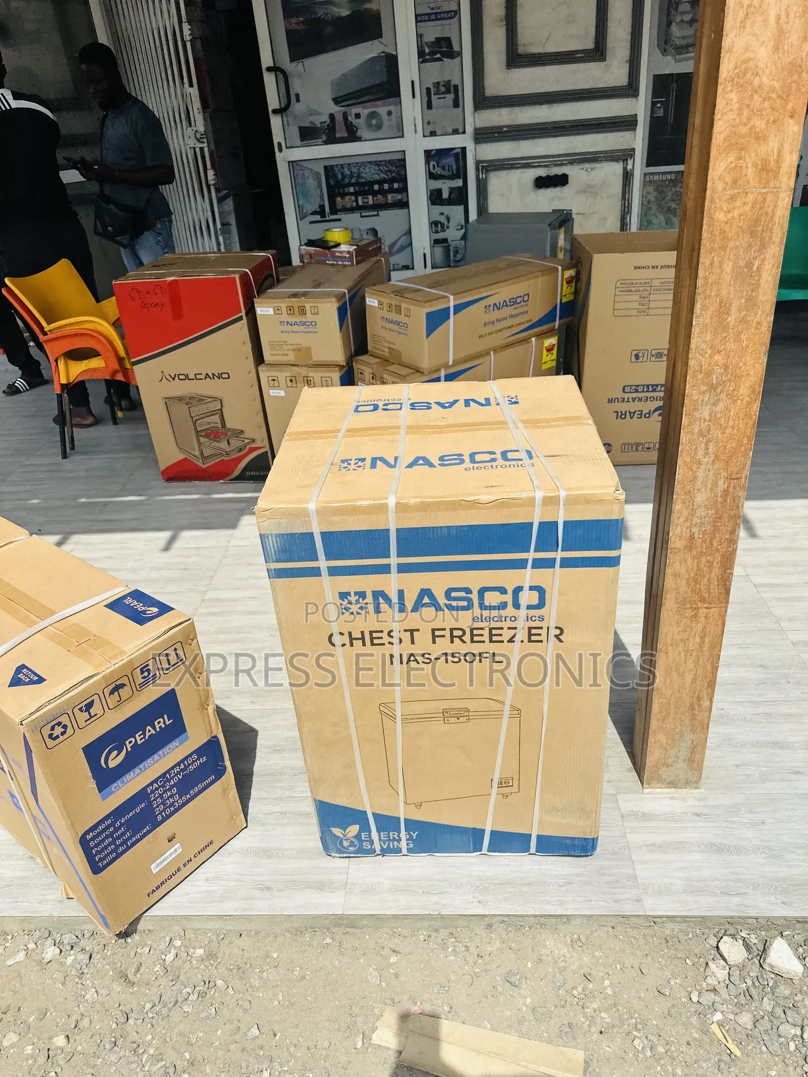 Brand New Chest Freezer 100l Nasco Nas—150fl