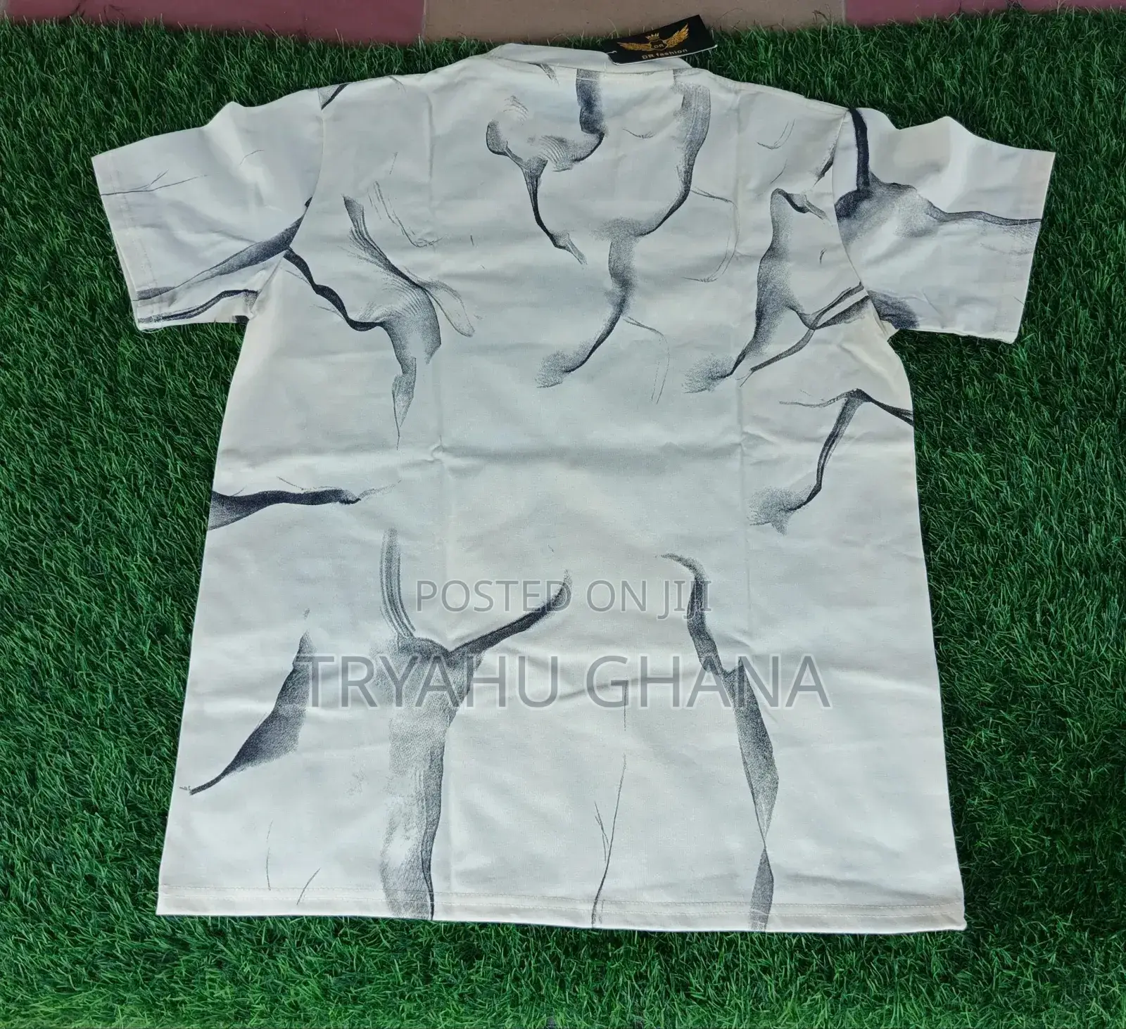 Find Your Fit, T-Shirts Tailored to Make You Shine.