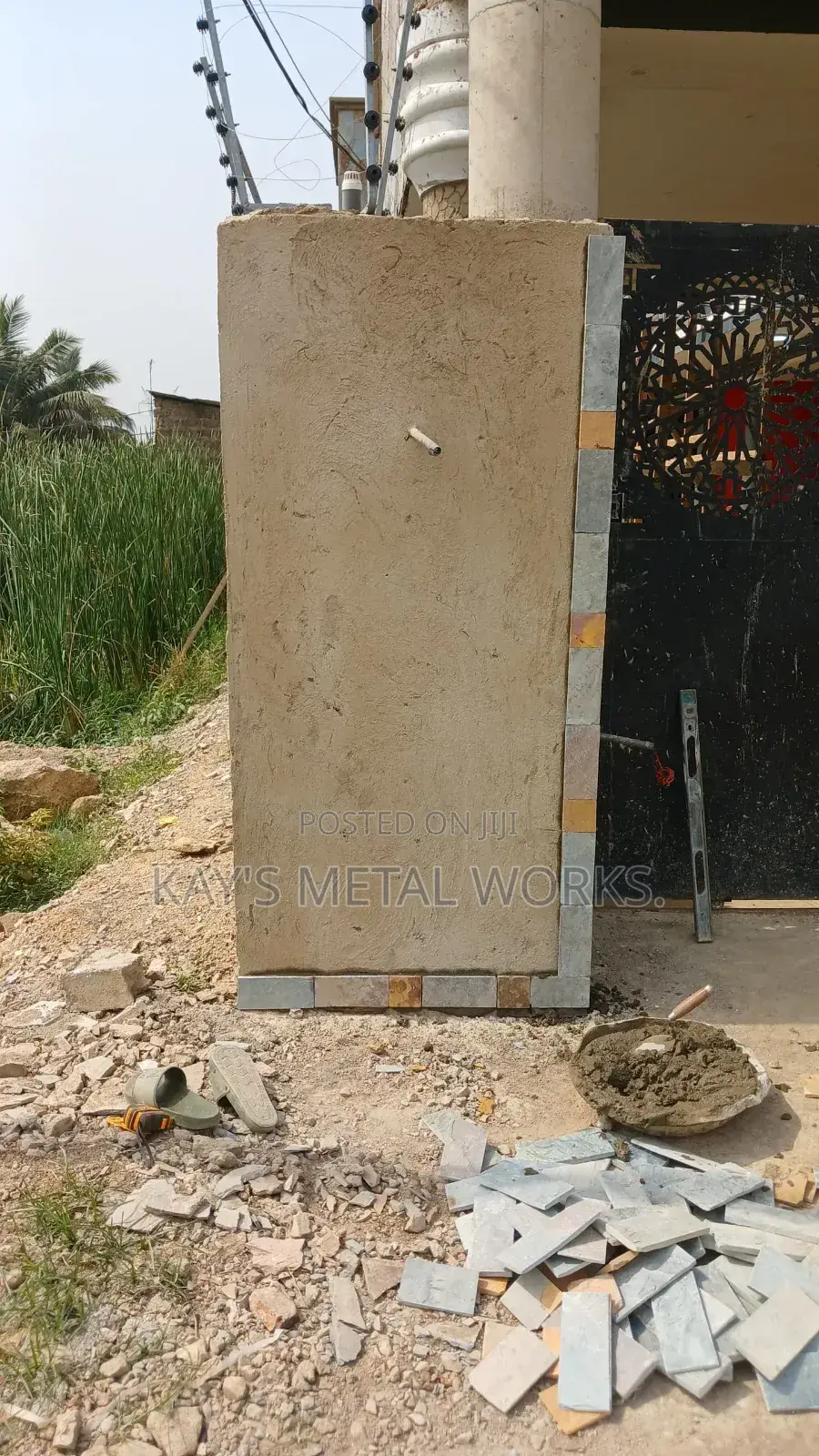 Brite Cutting Laying