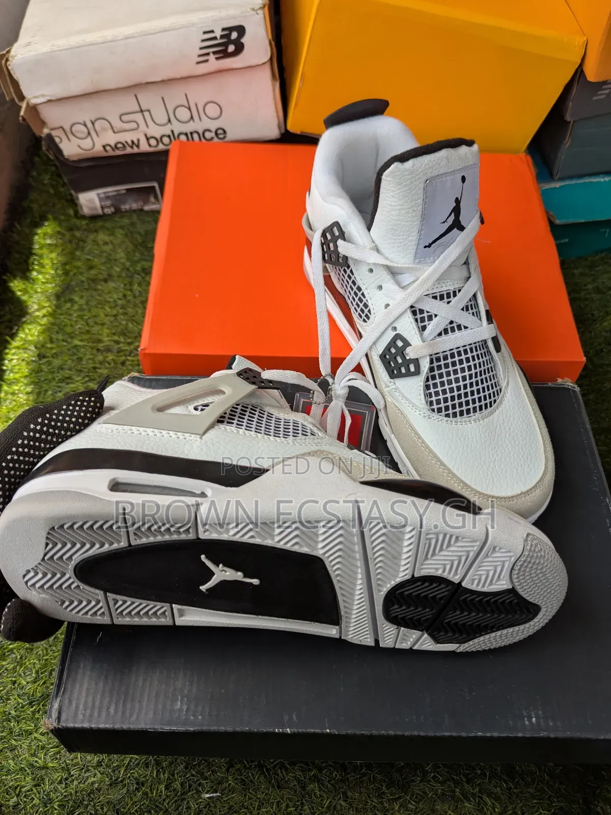 Jordan 4 Sneakers (Black and White)