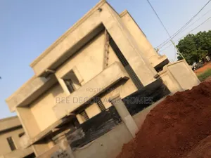 4bdrm House in Bee Decor & Homes, Adenta for sale