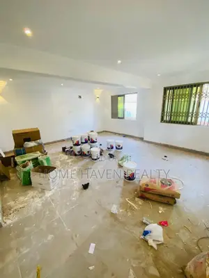 4bdrm Townhouse / Terrace in Dzorwulu for rent