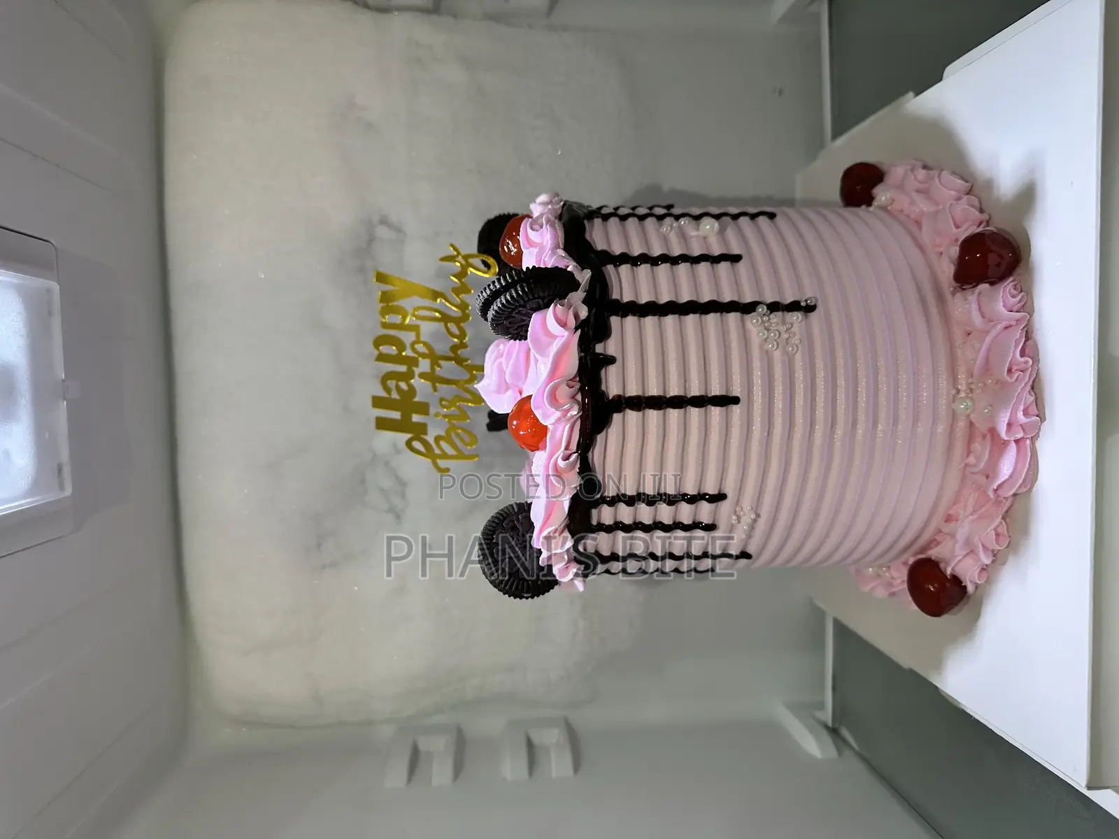 A Tell Cake in Size 6