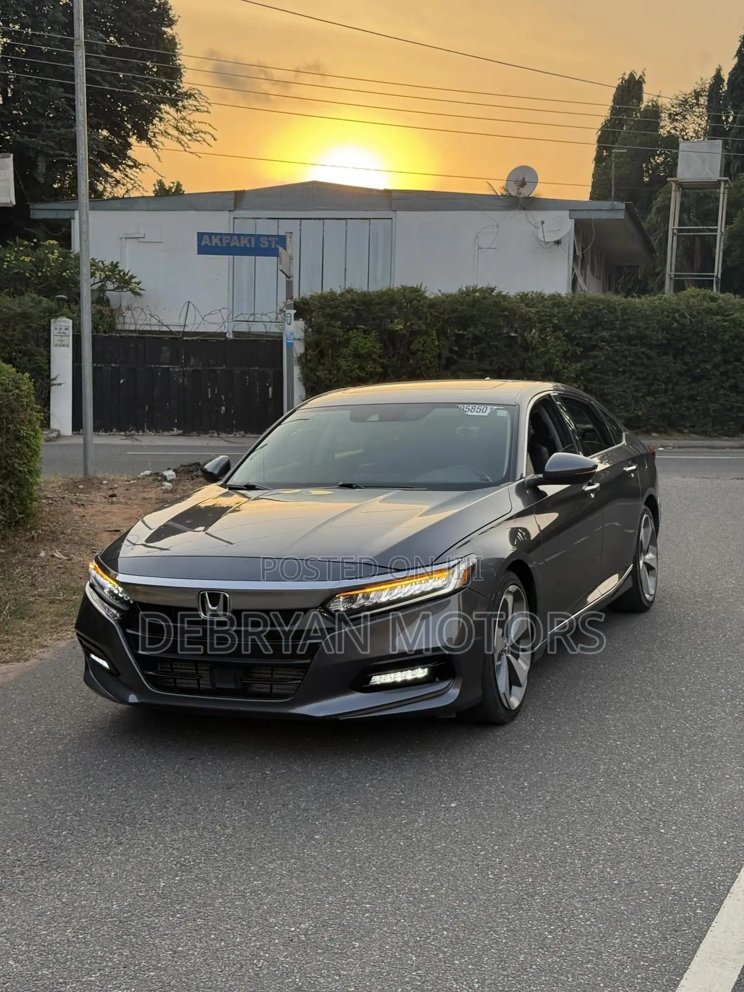 Honda Accord Touring 2.0T 2020 Gray