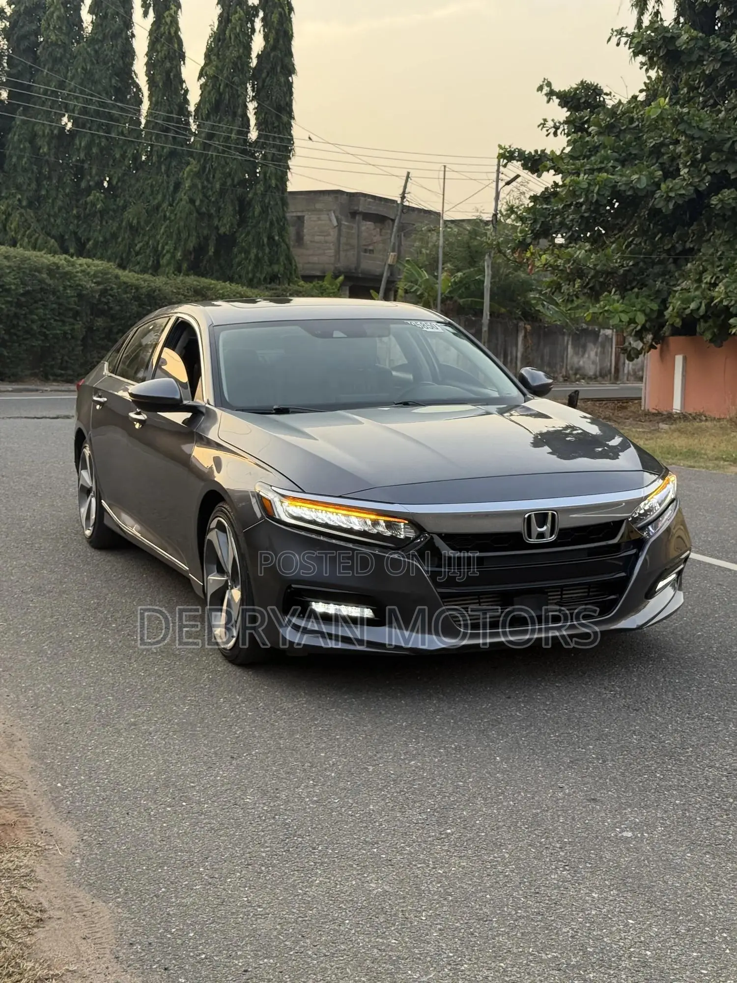 Honda Accord Touring 2.0T 2020 Gray