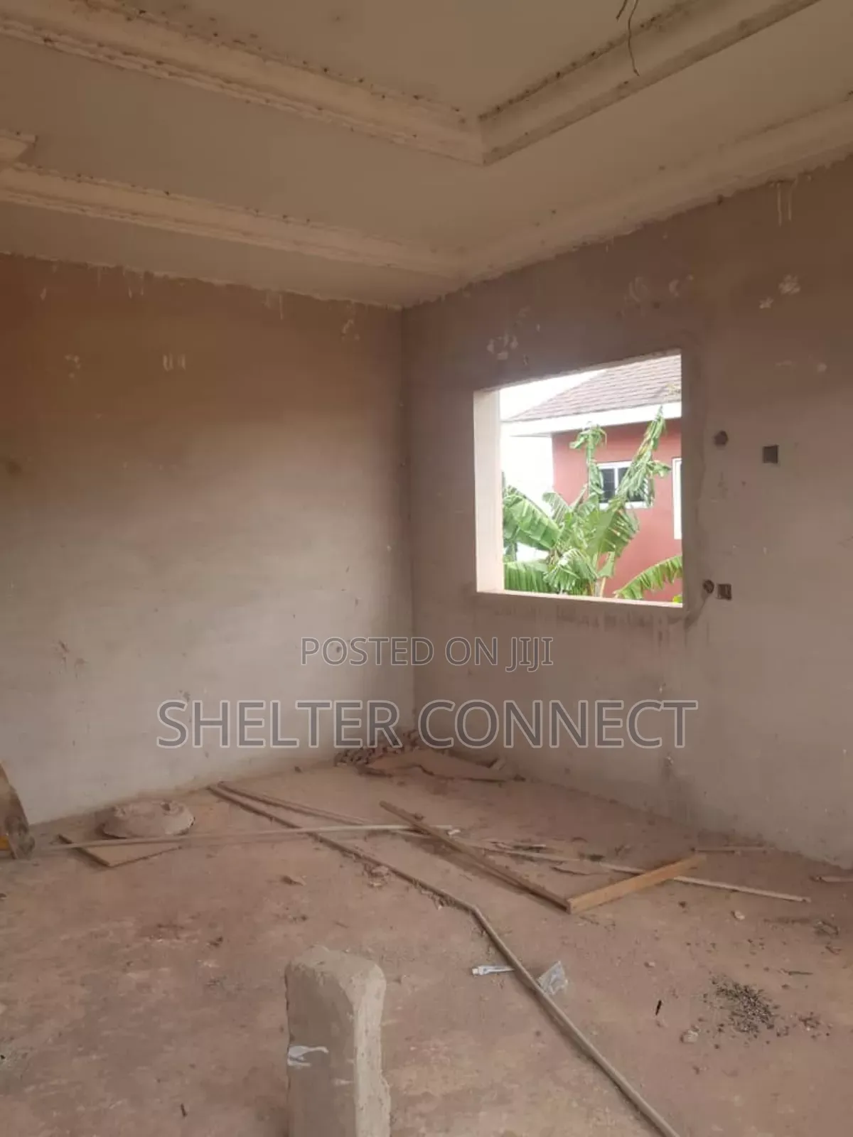 6bdrm Duplex in Oyarifa for sale
