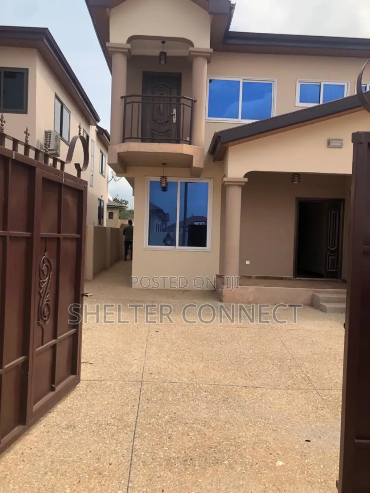 3bdrm Duplex in Abokobi for sale