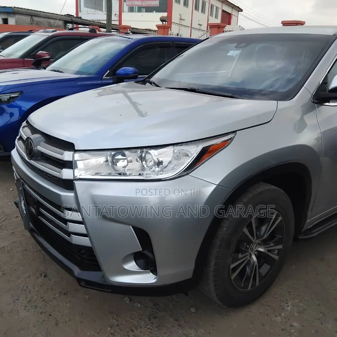 Toyota Highlander Limited 2019 Silver