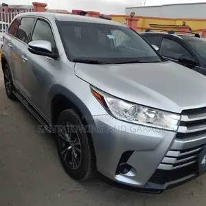 Toyota Highlander Limited 2019 Silver