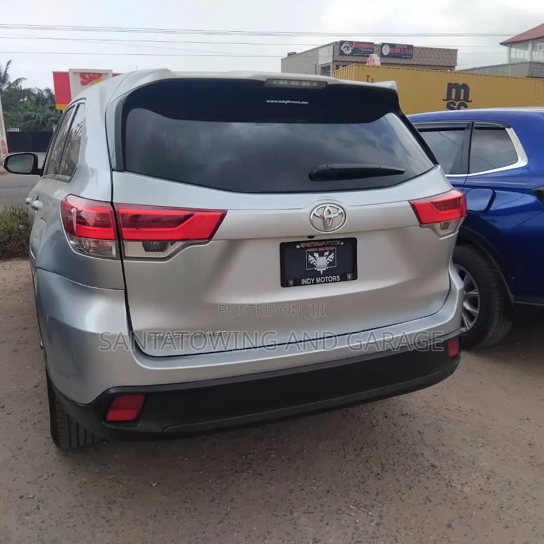 Toyota Highlander Limited 2019 Silver