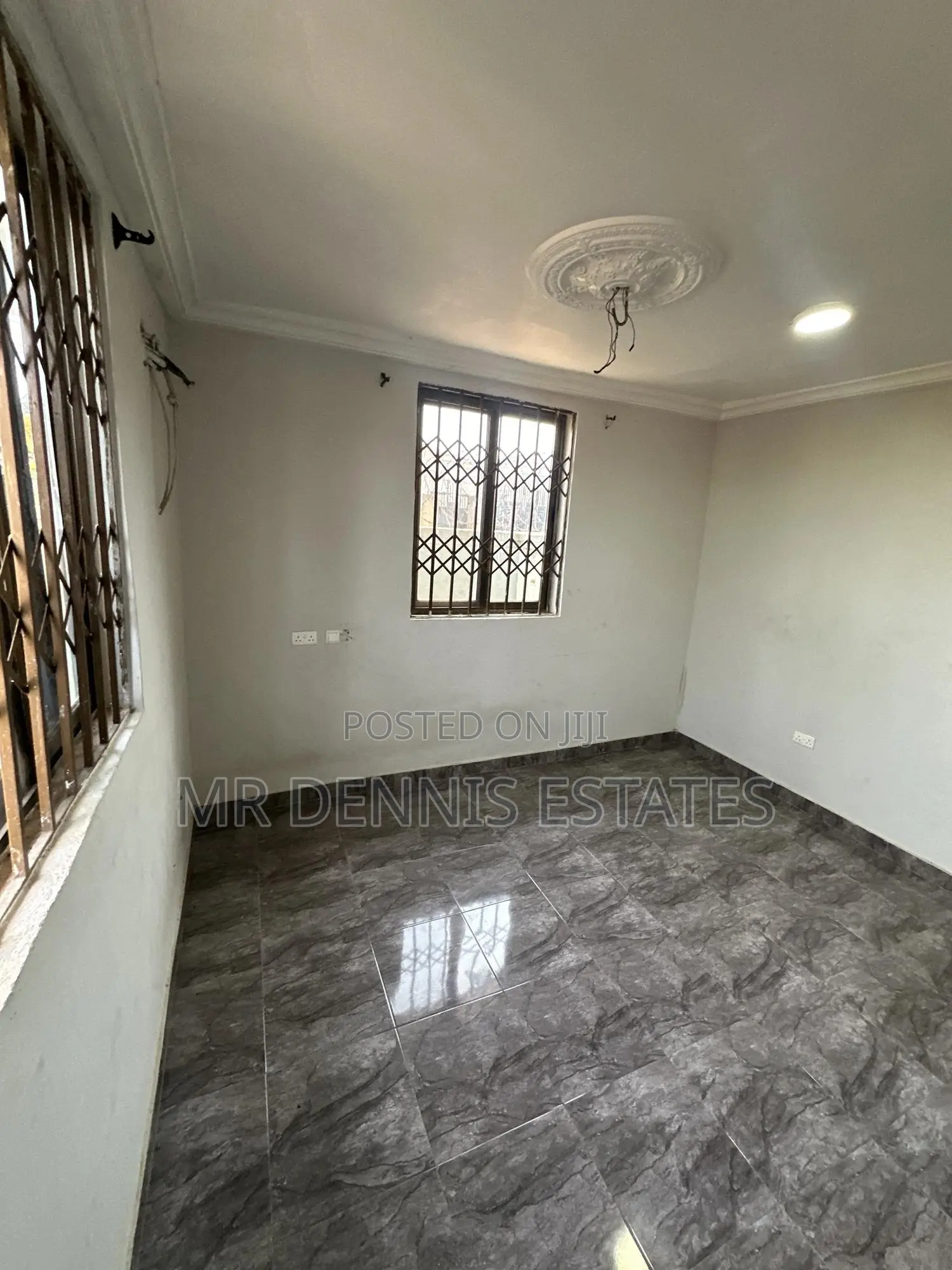 1bdrm Room & Parlour in Westhills Mall for rent