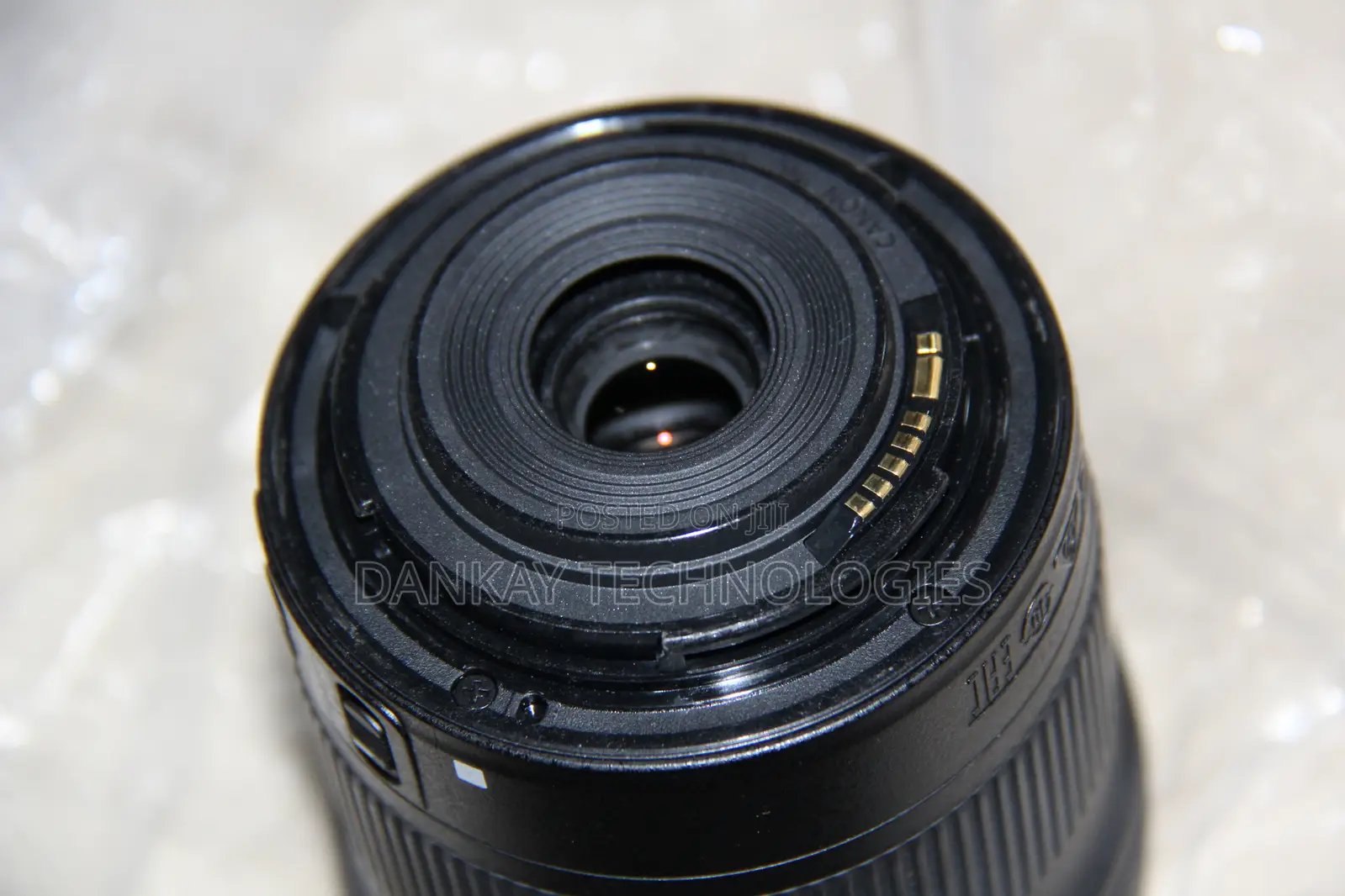 Canon Ef-s 10-18mm F/4.5-5.6 Is Stm Wide Angle Lens