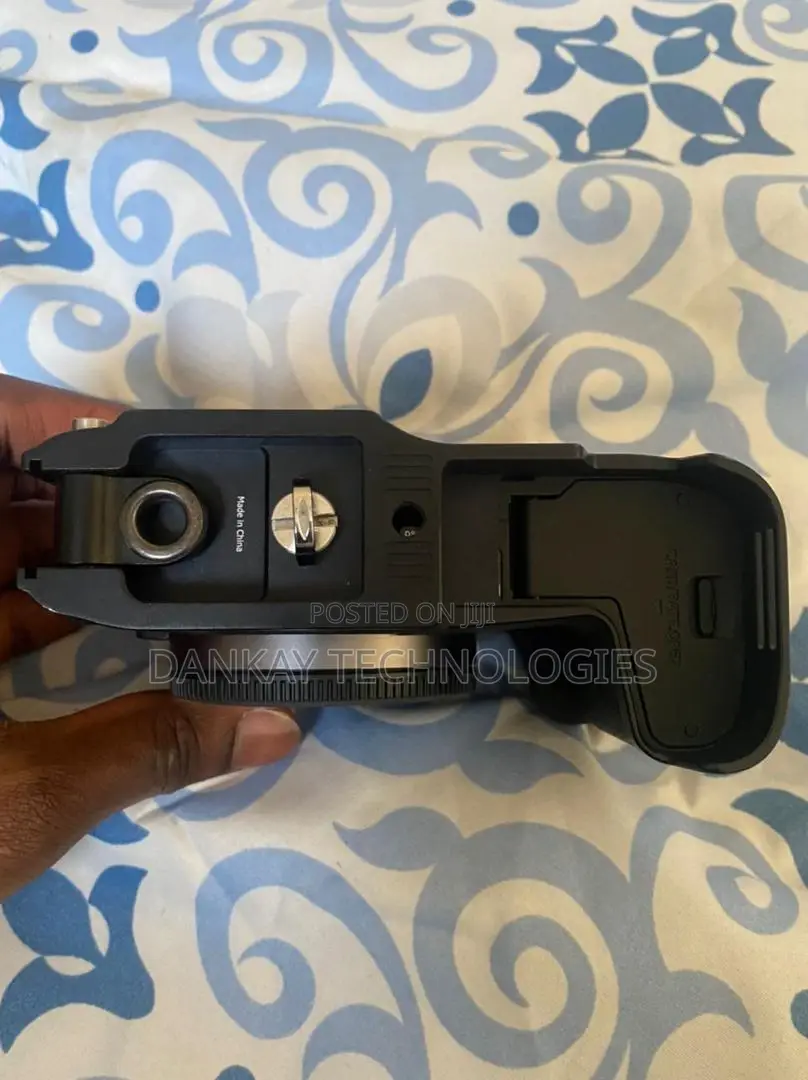 Canon Rp Mirrorless Camera