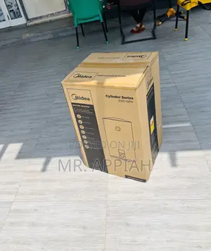 Quiet and Efficient Midea 30 Liters Electric Water Heater.