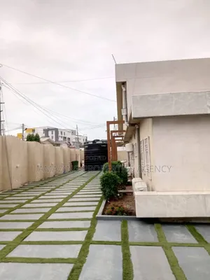 5bdrm House in Labone for sale