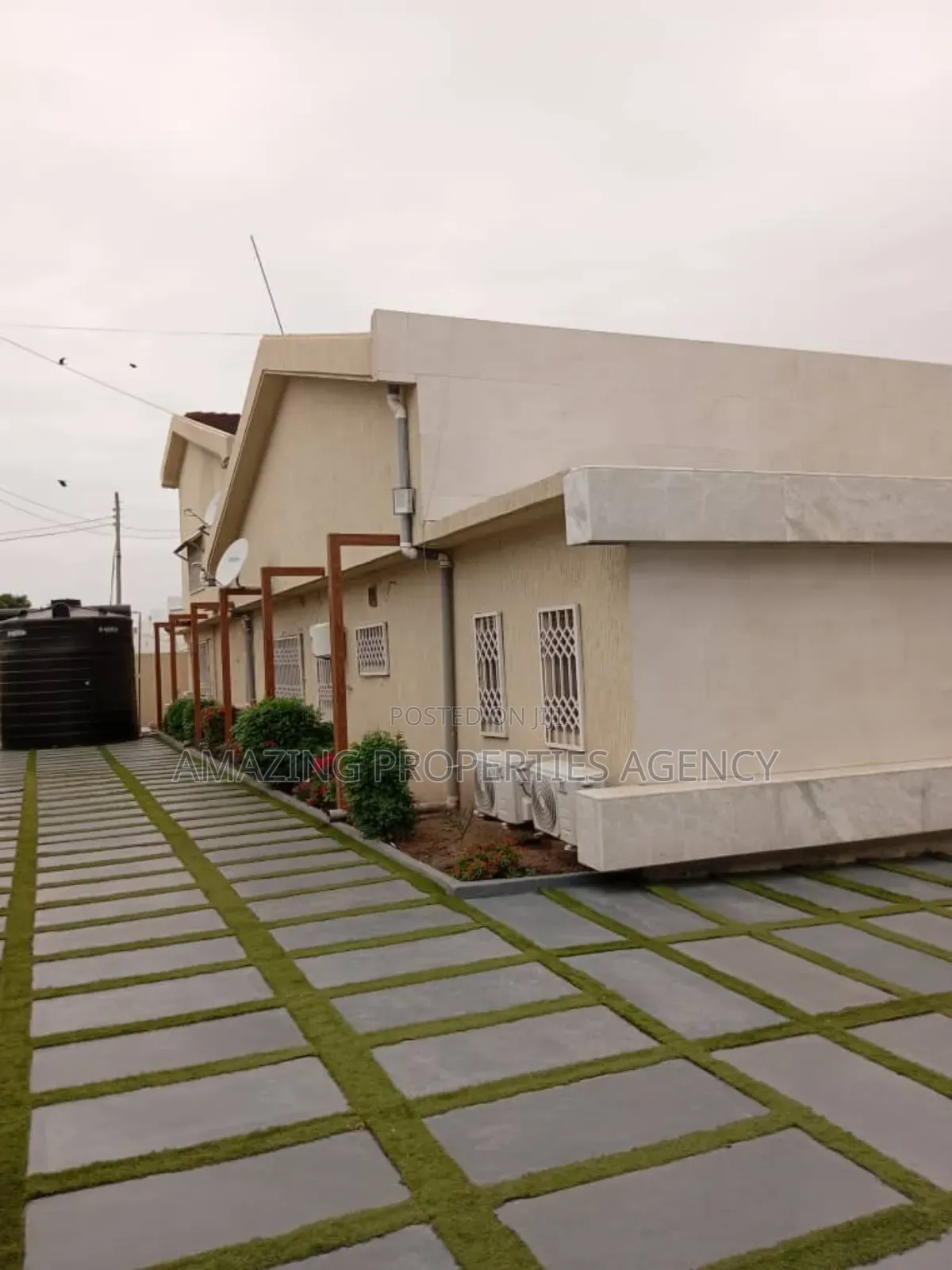 5bdrm House in Labone for sale