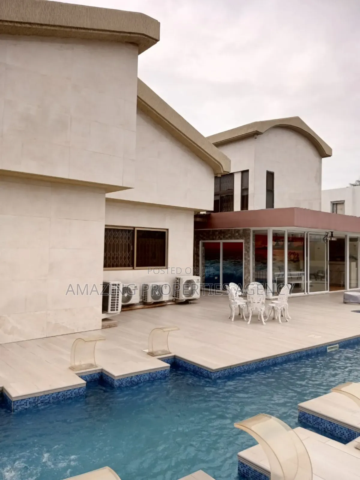 5bdrm House in Labone for sale