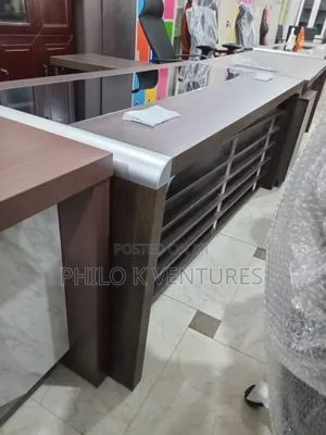 Luxury Welcome Desk Available