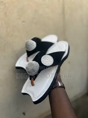 Black Suede White Inner Silver Crowned Ahenema/ Chawchaw