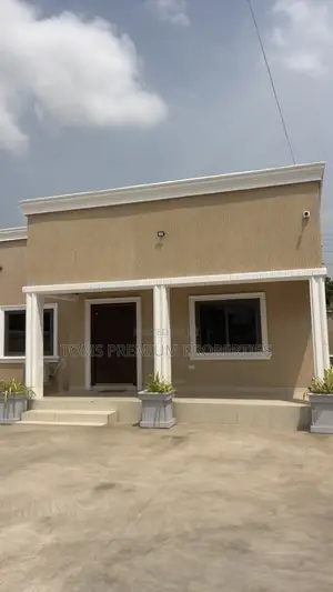 Furnished 3bdrm Duplex in East Legon for rent