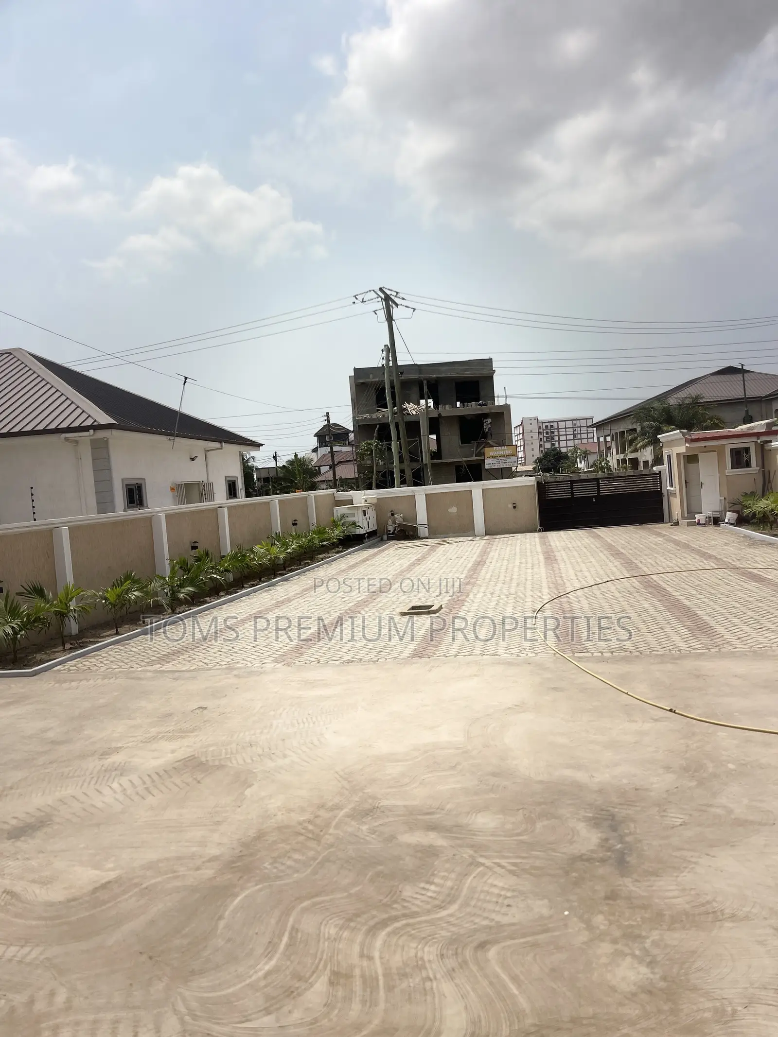 Furnished 3bdrm Duplex in East Legon for rent