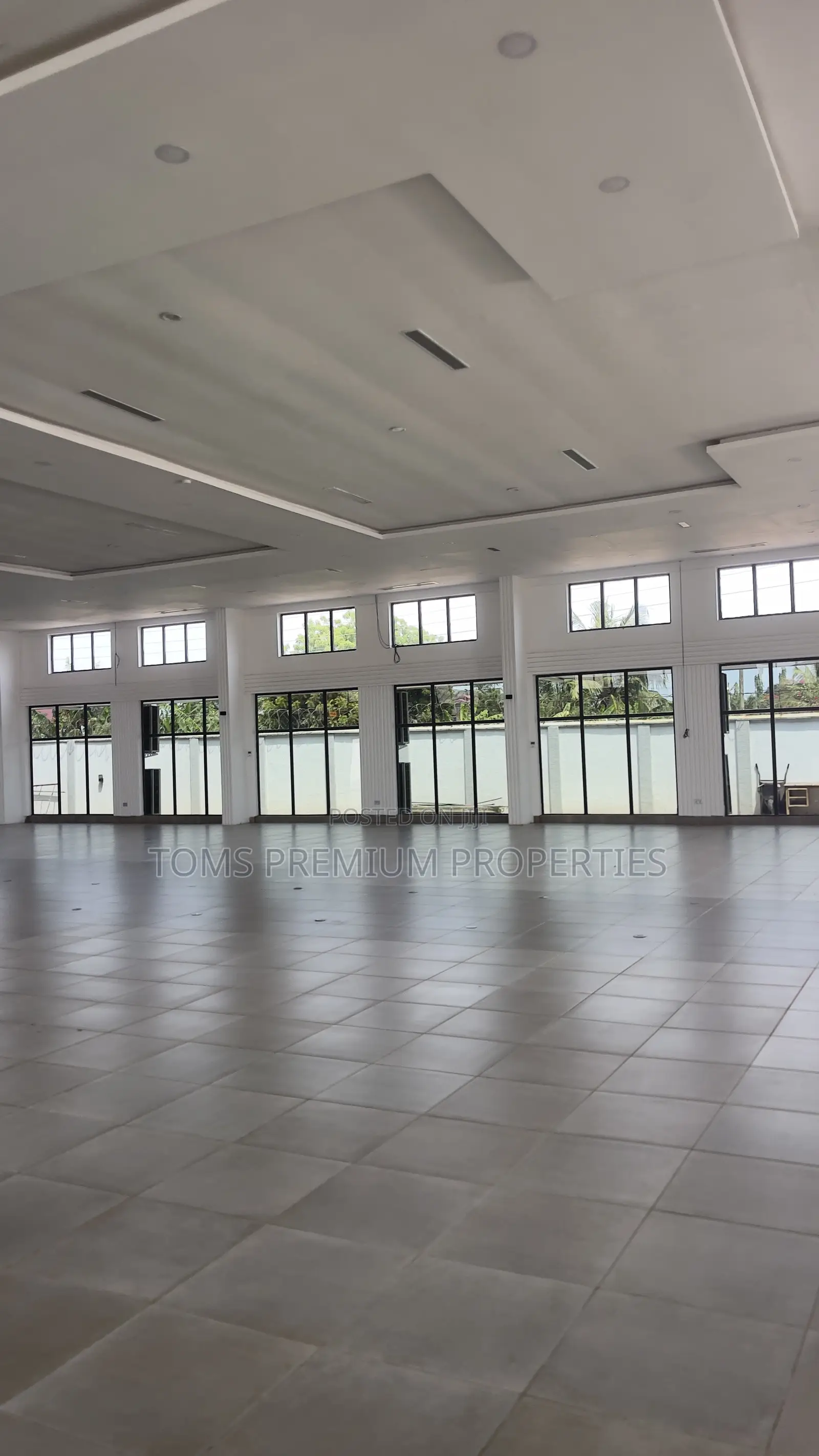 20bdrm House in East Legon for rent