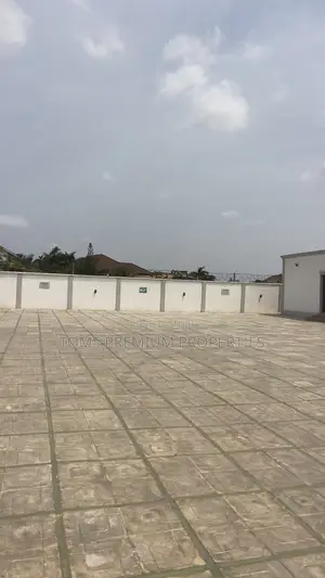 20bdrm House in East Legon for rent