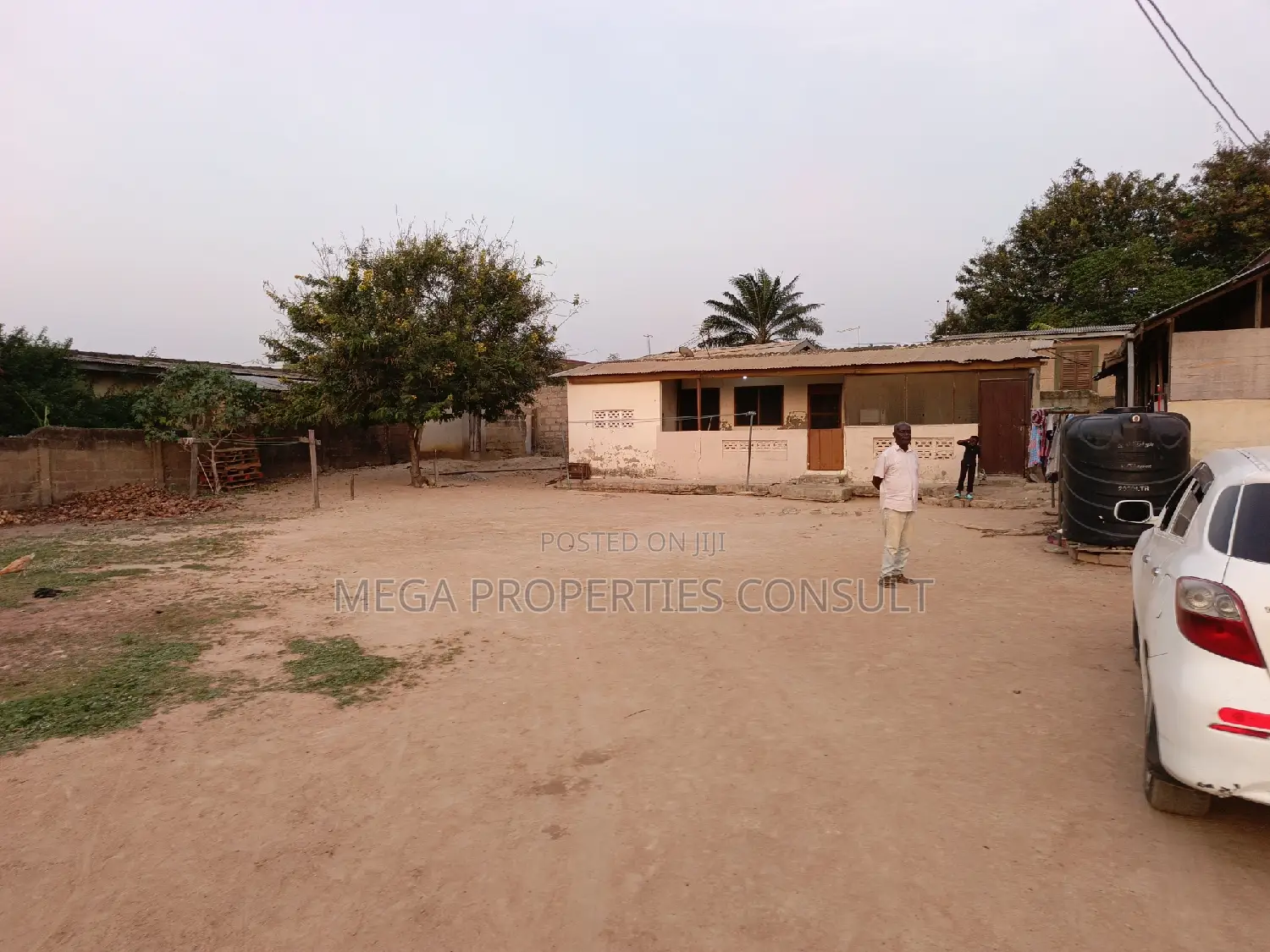 4bdrm House in Achimota for sale