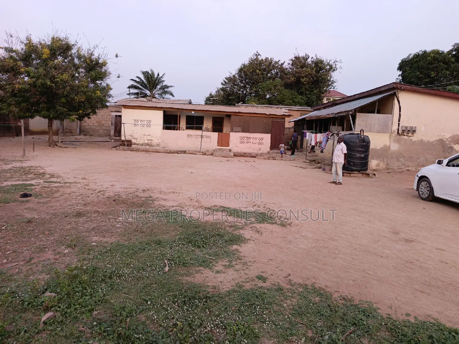 4bdrm House in Achimota for sale