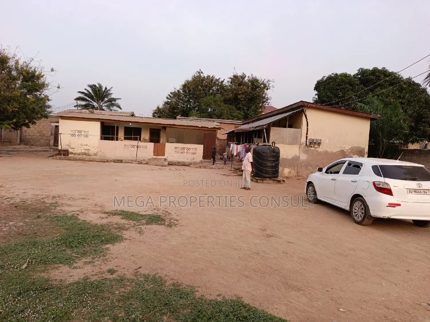 4bdrm House in Achimota for sale