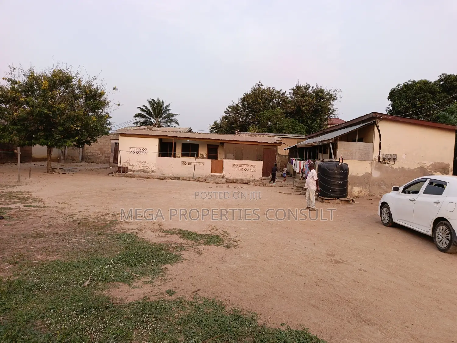4bdrm House in Achimota for sale