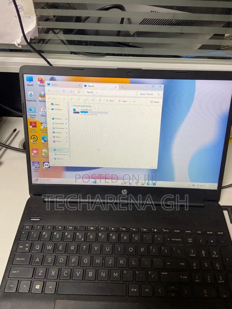 Laptop HP 15-Dw1197nia 16GB Intel Core I3 SSD 256GB