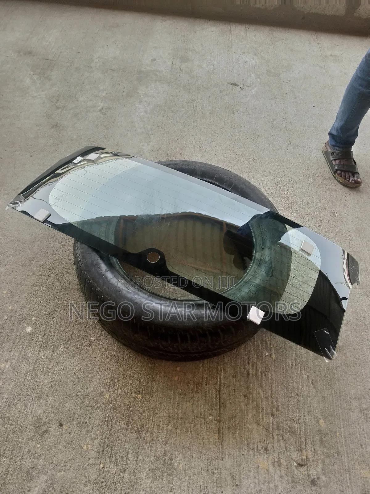 Suzuki Ertiga 2019 Back Glass