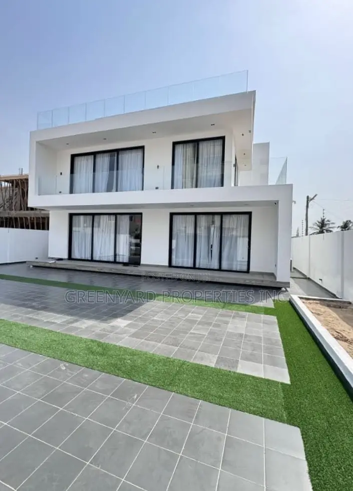 Furnished 5bdrm Duplex in East Legon for sale