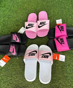 Correct Nike Slippers
