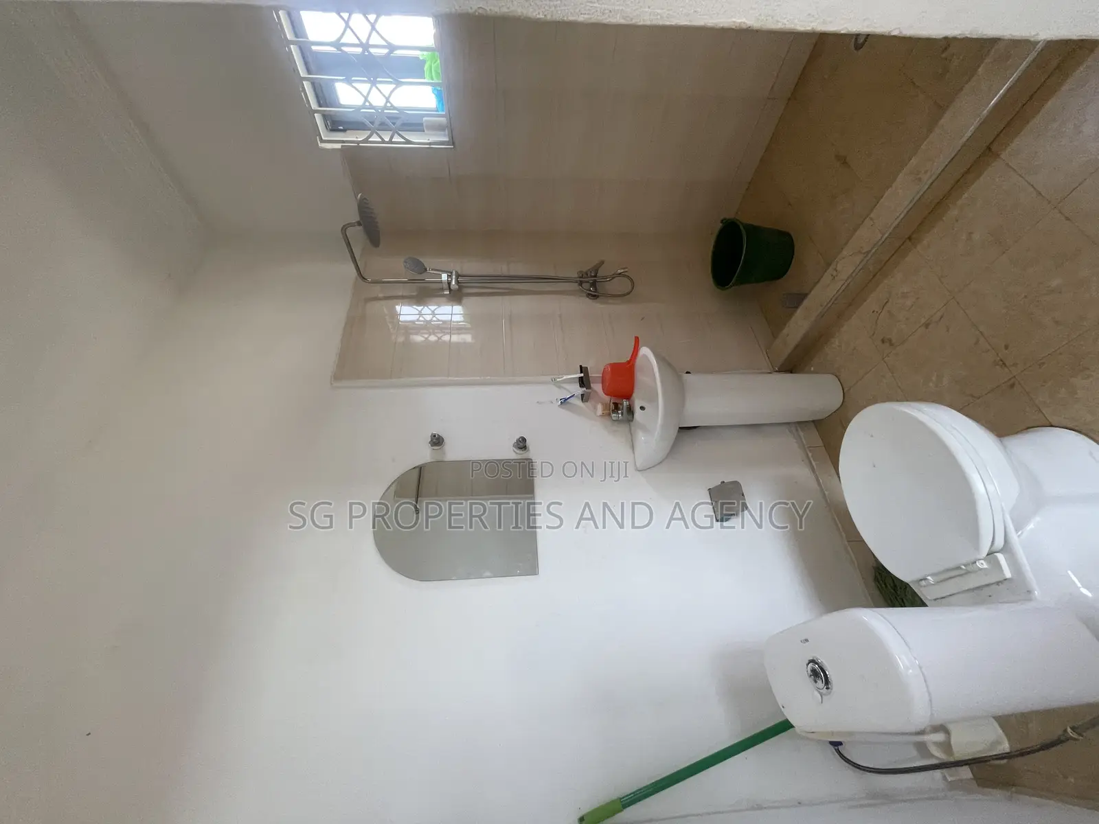 2bdrm Apartment in Klagon, Spintex for rent