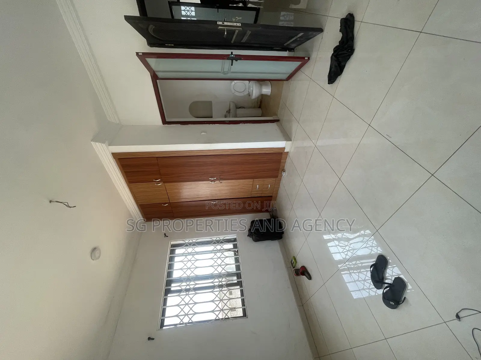 2bdrm Apartment in Klagon, Spintex for rent
