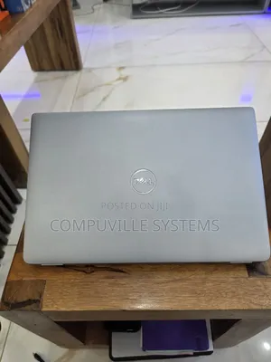New Laptop Dell Latitude 3490 16GB Intel Core Ultra 7 SSD 512GB
