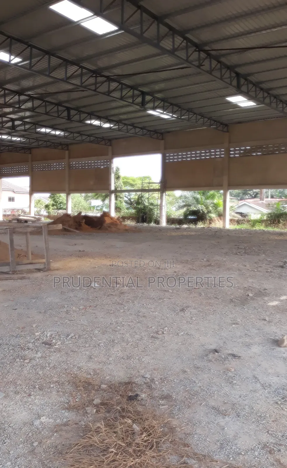 Warehouse for Rent at Tesano
