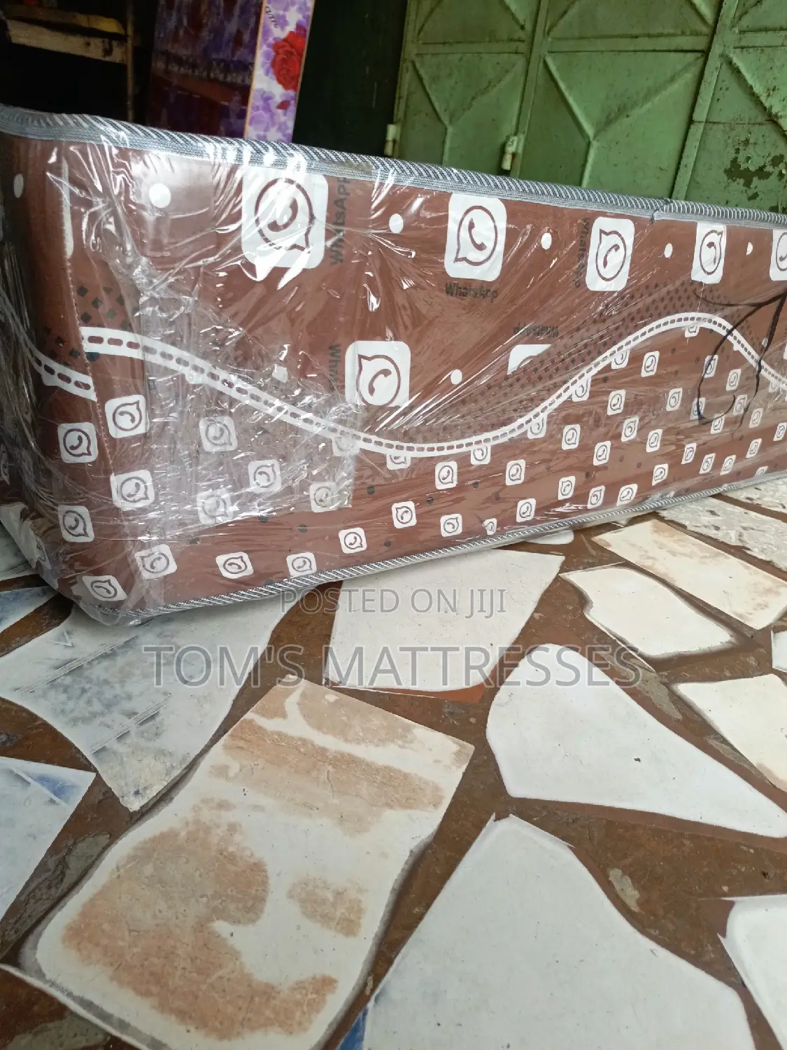 Double Size Mattresses( High Density Free Pillows )