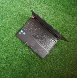 Laptop Toshiba 8GB Intel Core i5 HDD 500GB