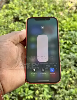 Apple iPhone 12 64 GB Red