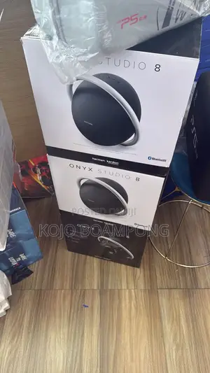 Onyx Studio 8