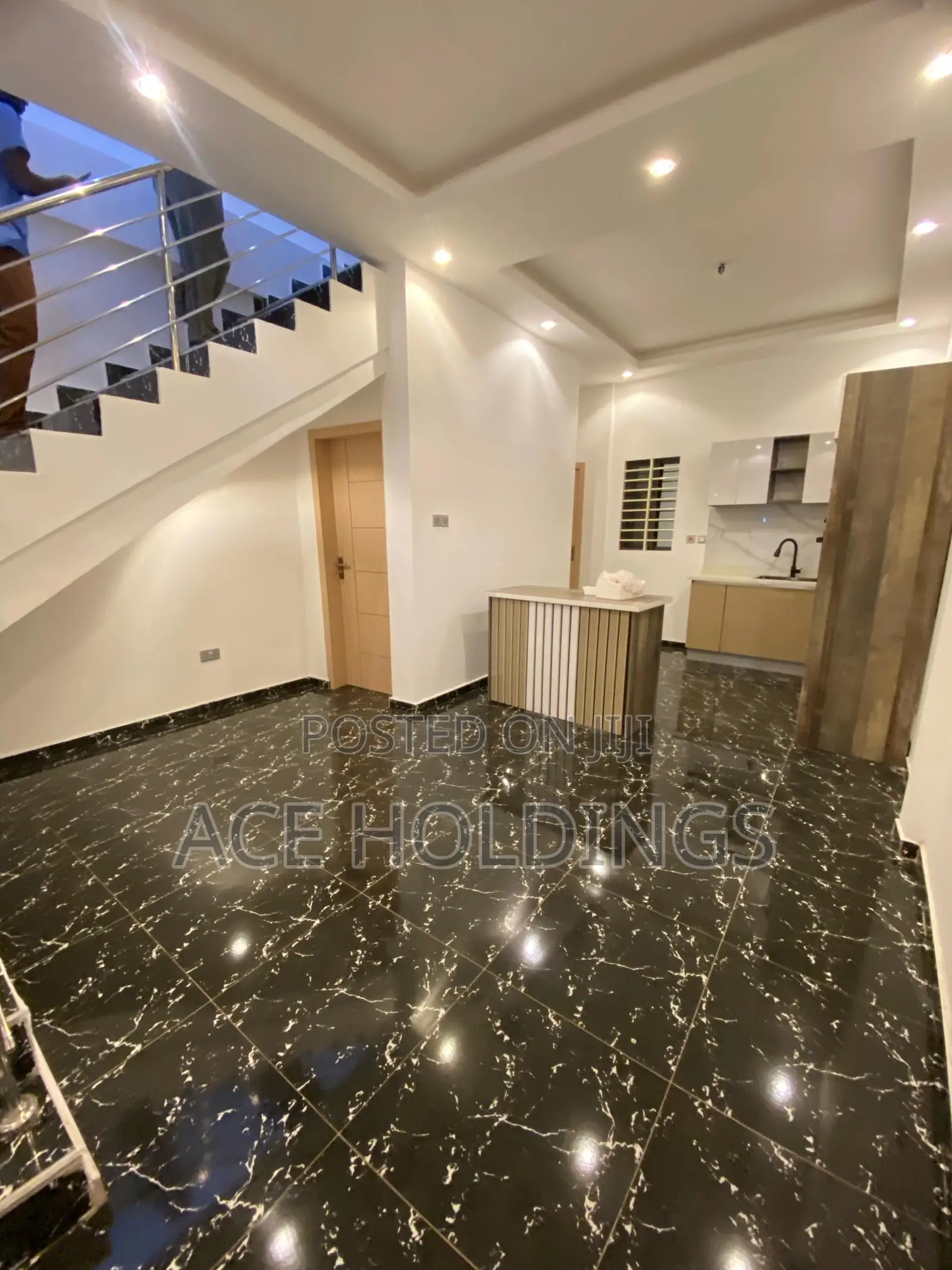 2bdrm Townhouse / Terrace in Nanakrom School, Ashaley Botwe for rent