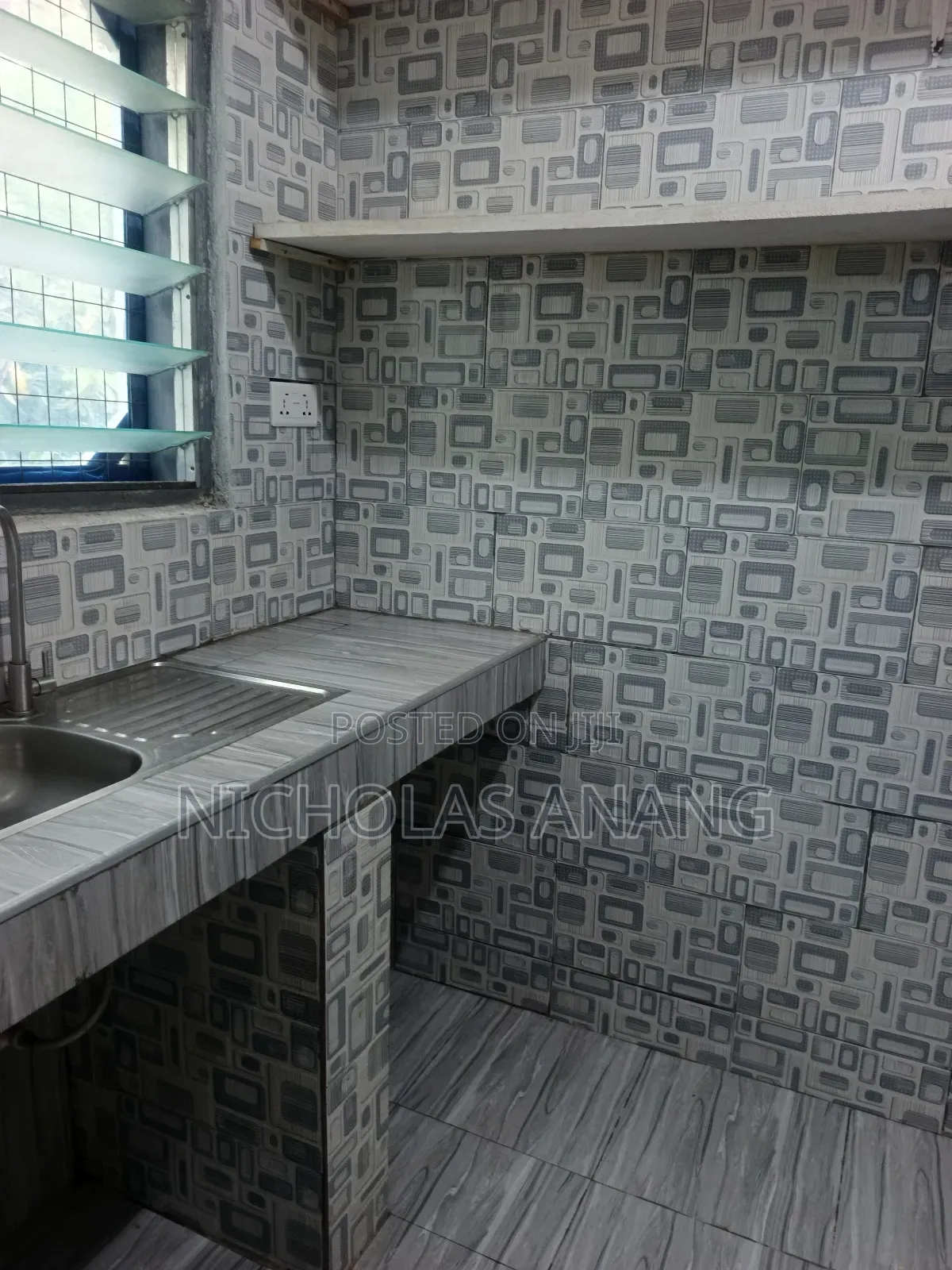 1bdrm Apartment in The Dorns Properties, New Town for rent