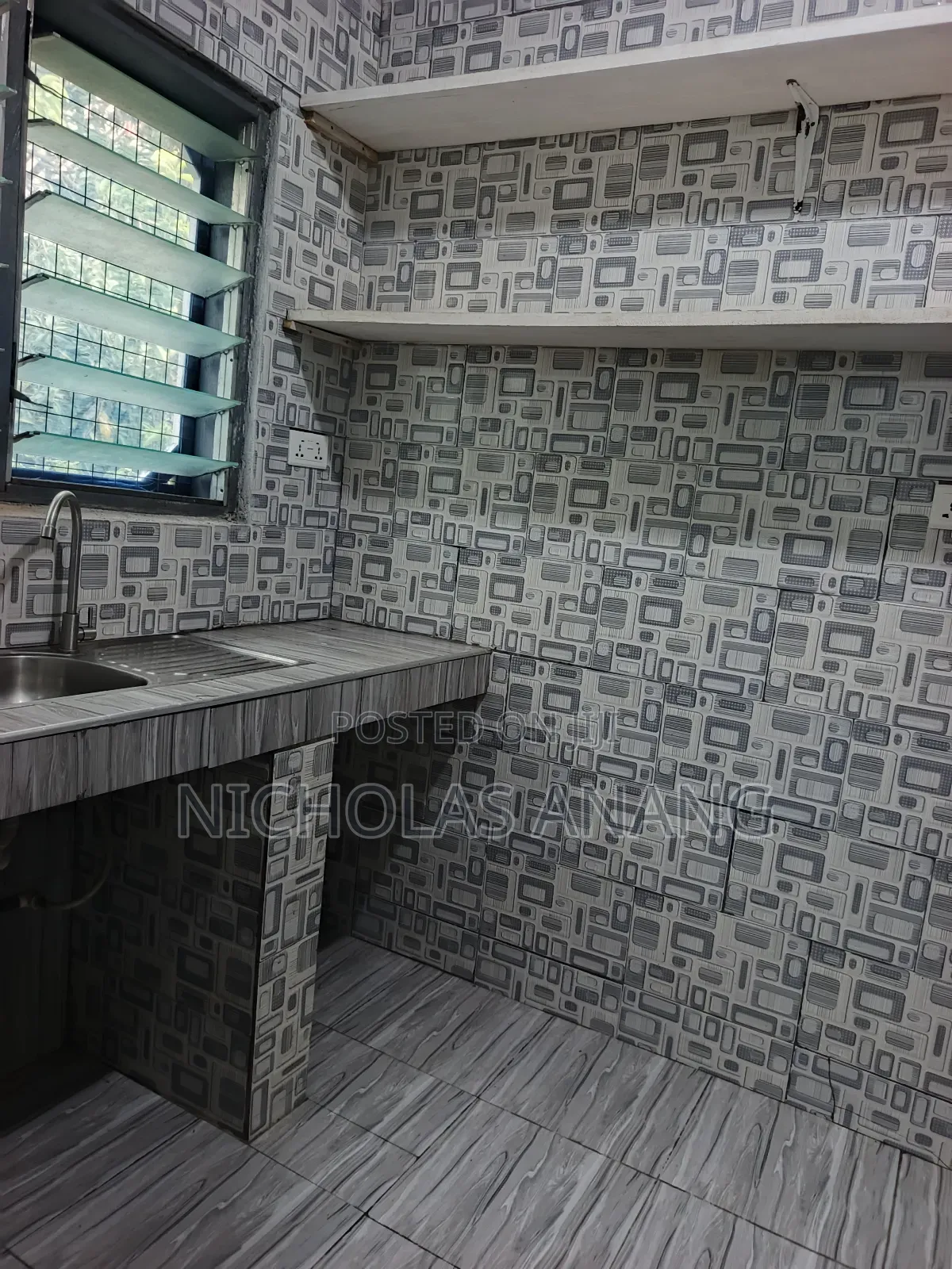 1bdrm Apartment in The Dorns Properties, New Town for rent