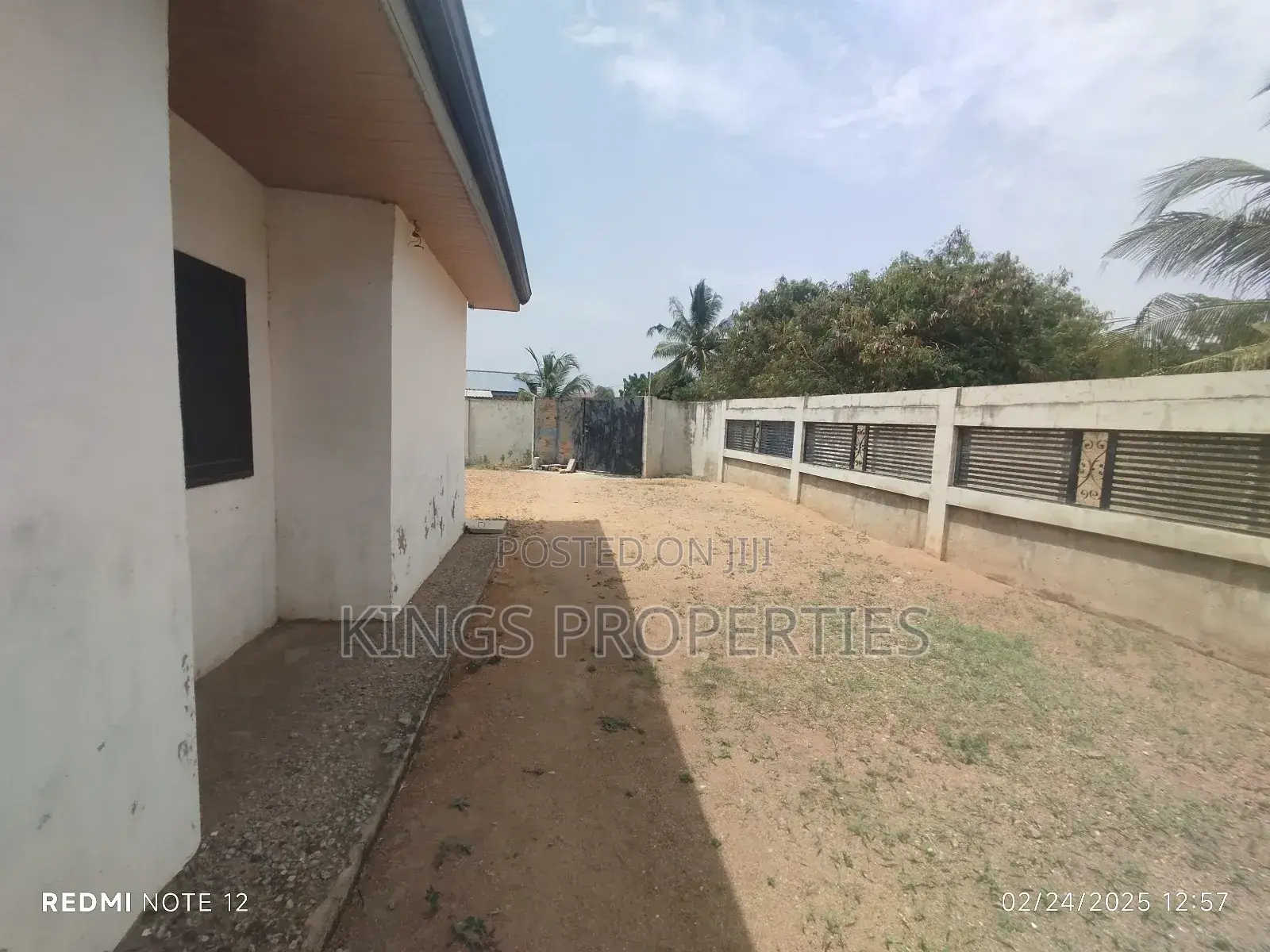 6bdrm House in Old Barrier for rent