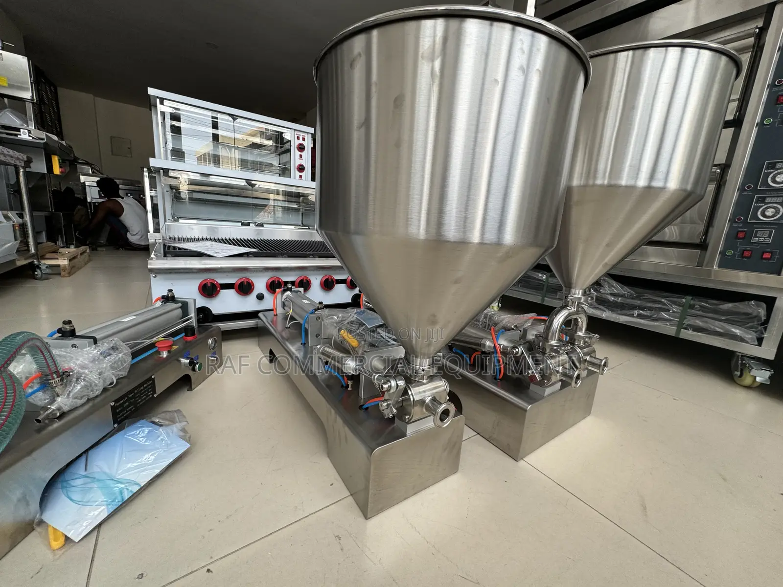 Liquid And Paste Filling Machine Single Head 100ml-1000ml
