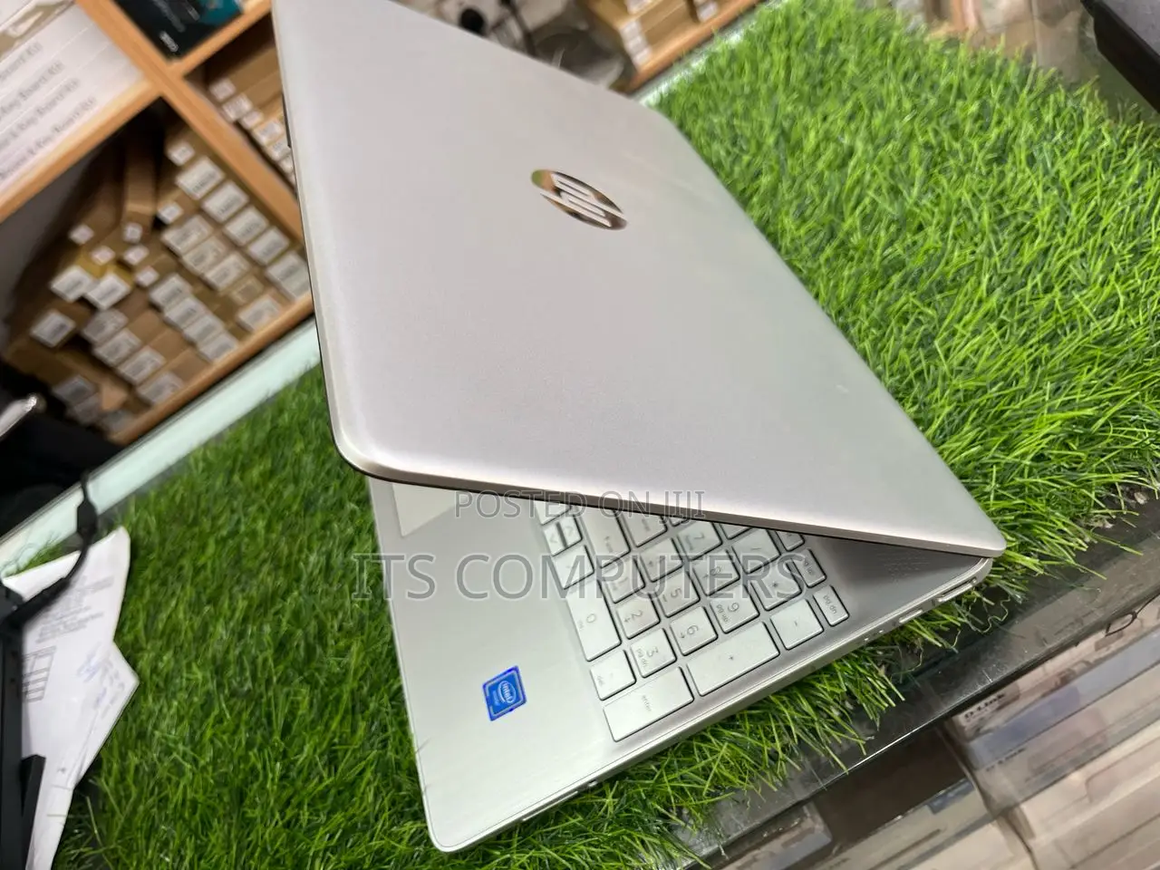 New Laptop HP 4GB SSD 256GB