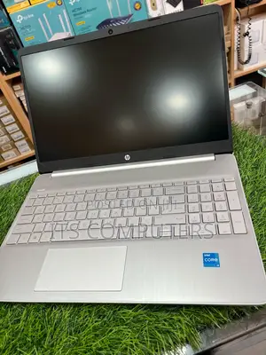 New Laptop HP 15s 8GB Intel Core I3 SSD 512GB